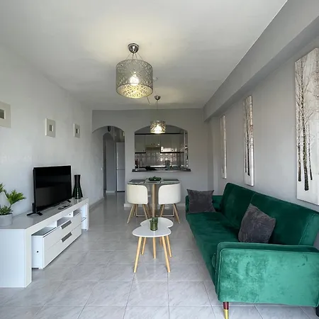 Moderno A 1km De La Playa De Apartment